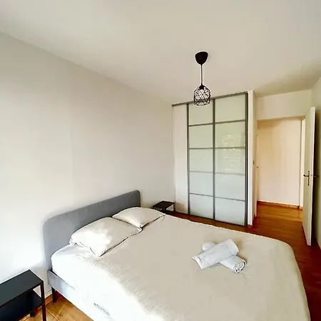 Appartement Ponsardin- Avec Balcon Et Parking *